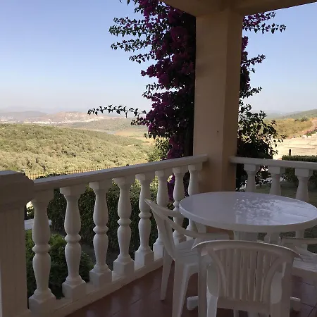 Bav Turquoise 2+1 Bahçe Katı Appartement